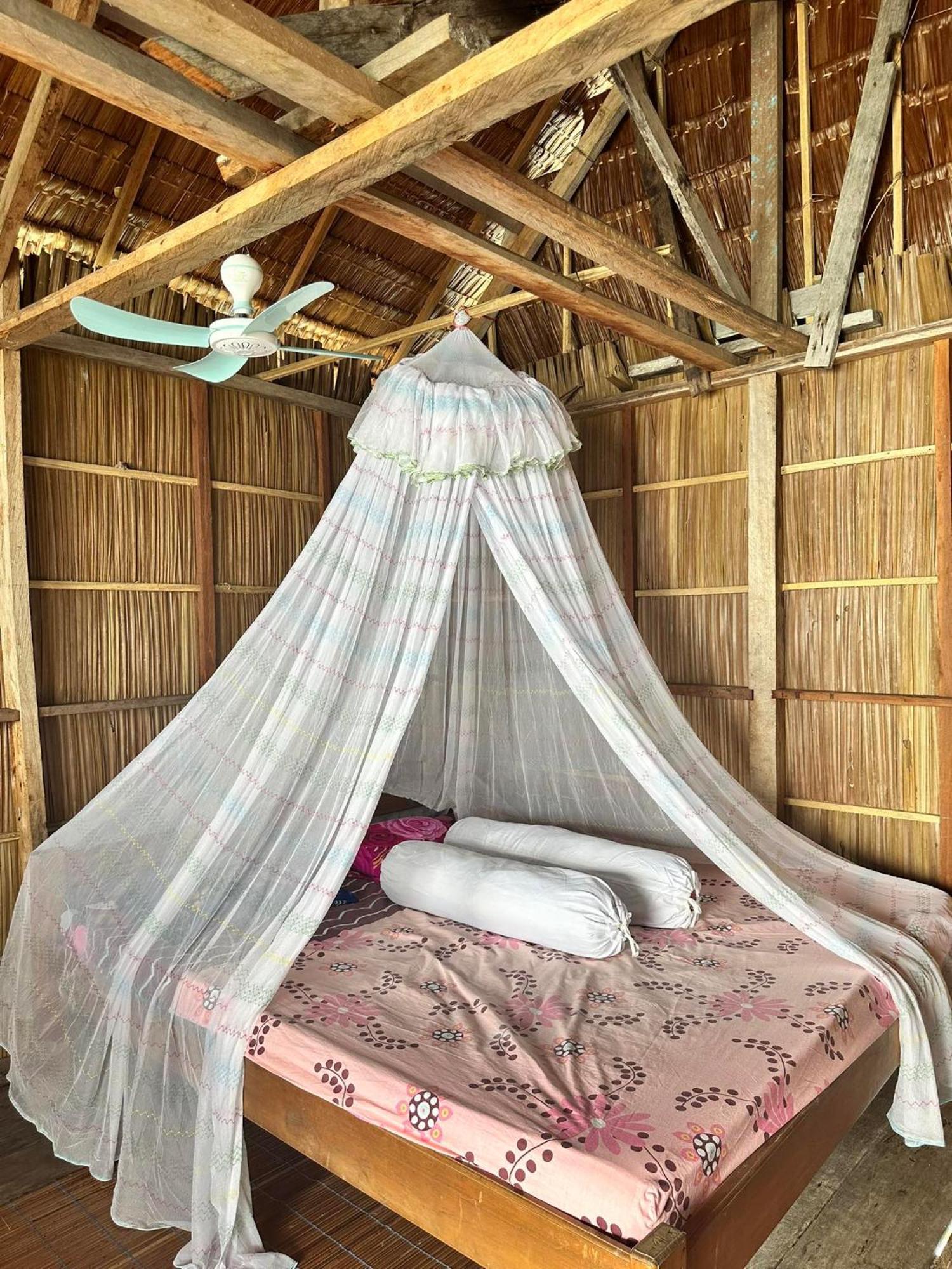 Nyanse Homestay - Raja Ampat Besir Exteriör bild