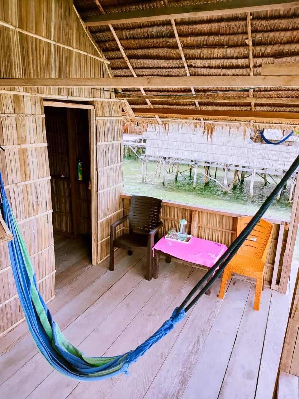 Nyanse Homestay - Raja Ampat Besir Exteriör bild